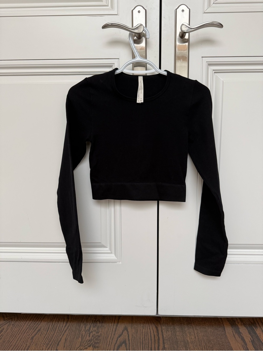 New Babaton Long Sleeve Black Cropped Top